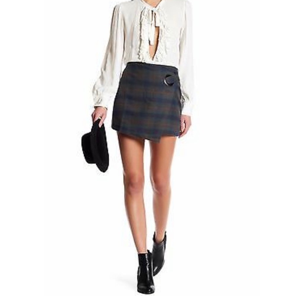 ♦️SOLD♦️Free People Tessa Plaid Faux Wrap Mini Ski - Picture 2 of 13